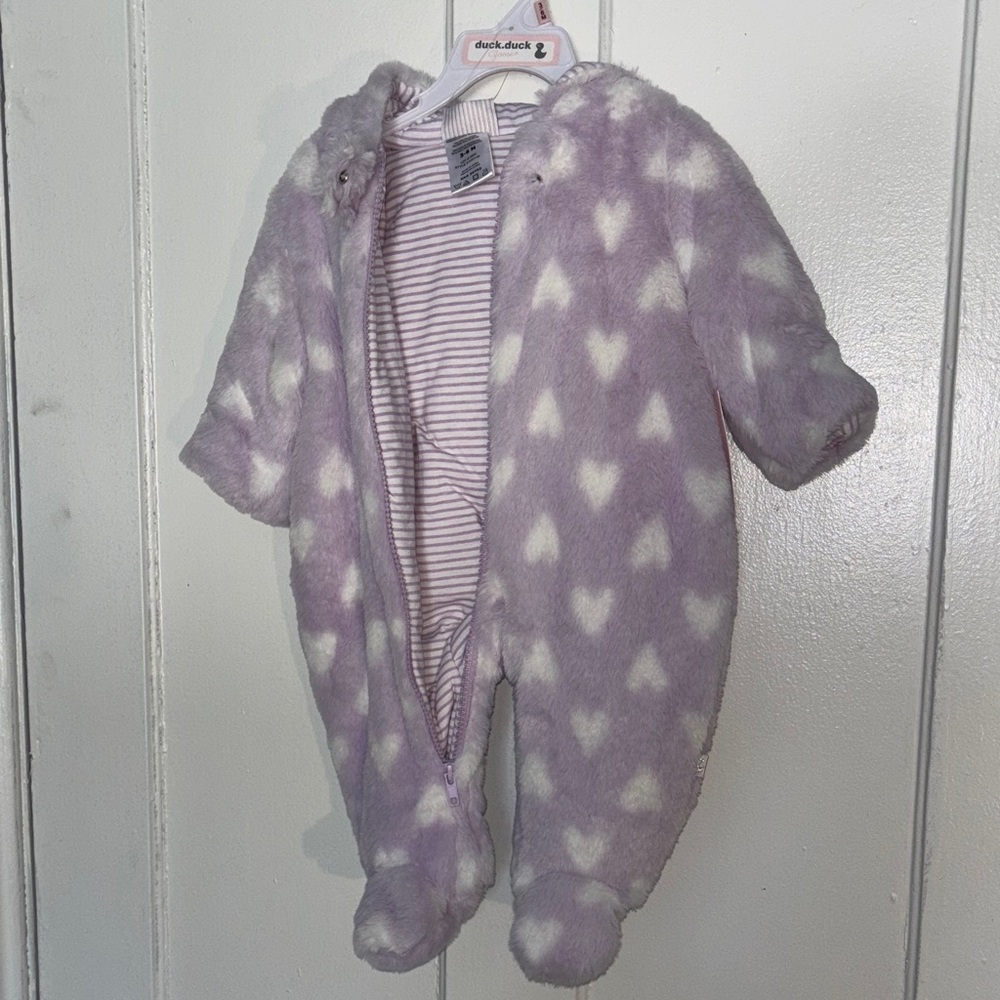 Duck duck goose Purple faux fur snowsuit footie hoodie size 3-6 Months NWT - Picture 5 of 8